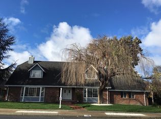 5183 Willow Dr, Los Gatos, CA 95032