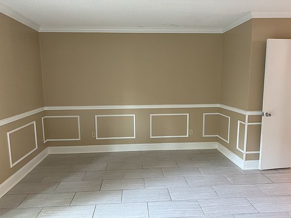 5th image of 6510 Wildwood Trl APT 13