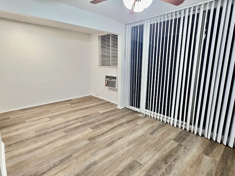 Vista Garden Apartments — Photo 8