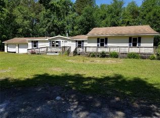 977 Southfork Rd, Parkton, NC 28371