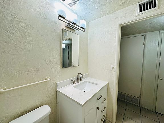 4th image of 2540 E Copper St #Silver2545-3