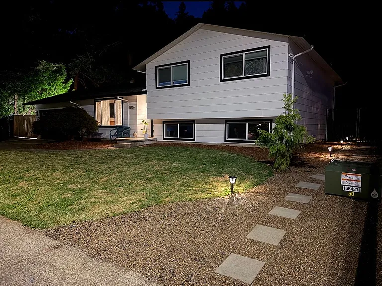 15136 SE Gladstone St #B — Photo 2