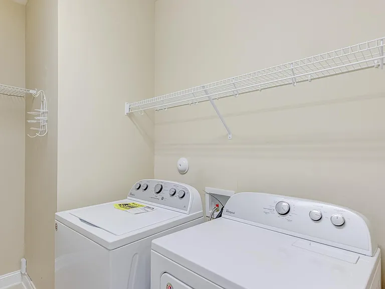 Washer & Dryer Conveys