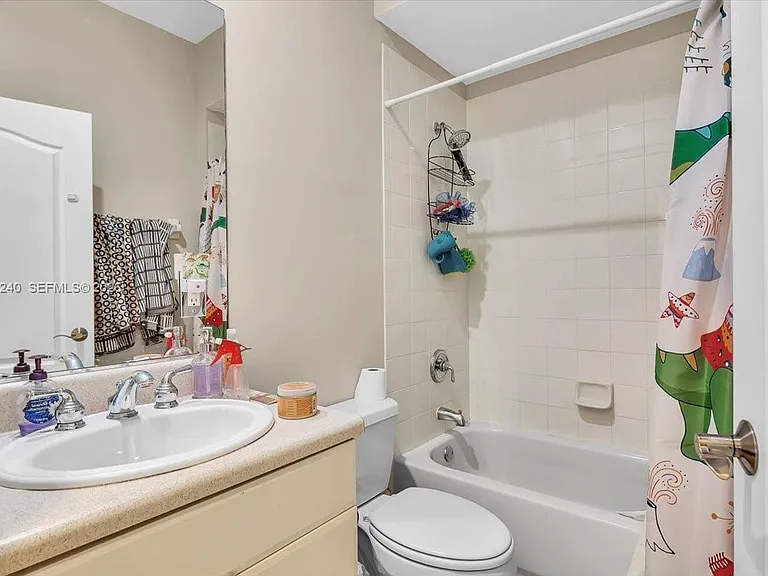 6228 SW 194th Ave — Photo 25