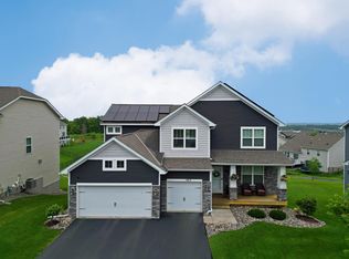 1615 Tamarack Rd, Shakopee, MN 55379