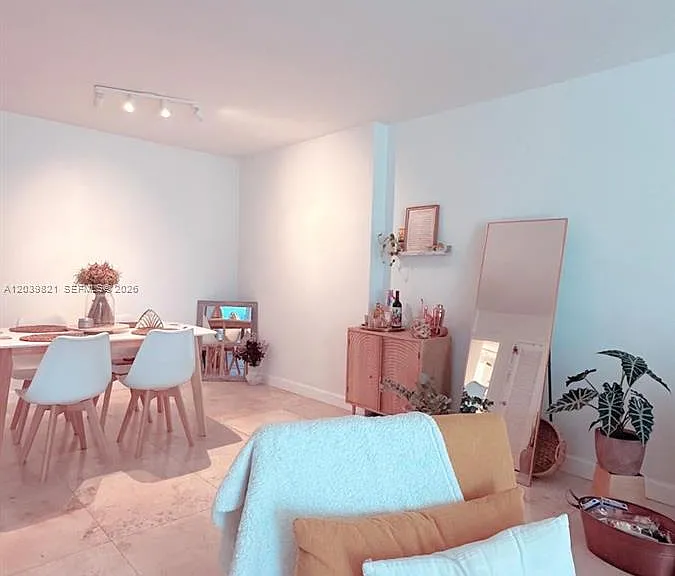 5700 Collins Ave #3N — Photo 6