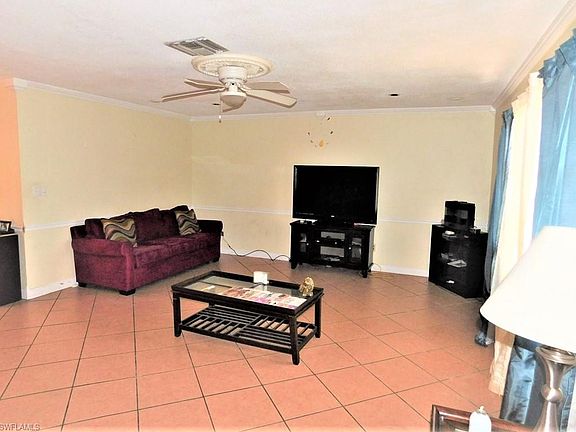 2nd image of 207 Rockcliff Ave