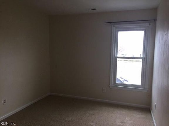 5th image of 717 Goodard Dr