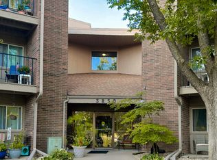 3850 Plymouth Blvd #24, Minneapolis, MN 55446