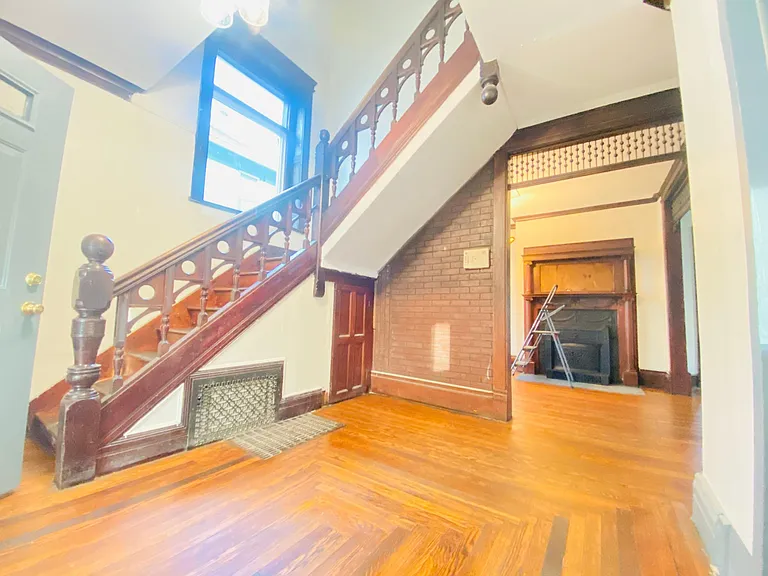 1337 Madison St #A — Photo 22