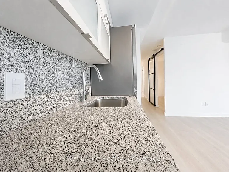 36 Lisgar St #1211E — Photo 9