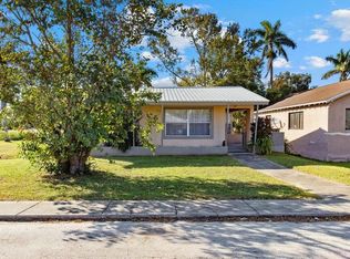 261 Cypress Ave, Pahokee, FL 33476