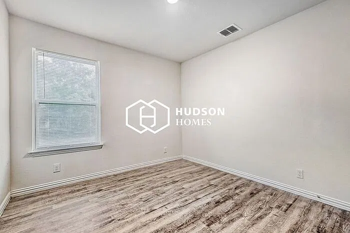 5338 Natho St — Photo 11