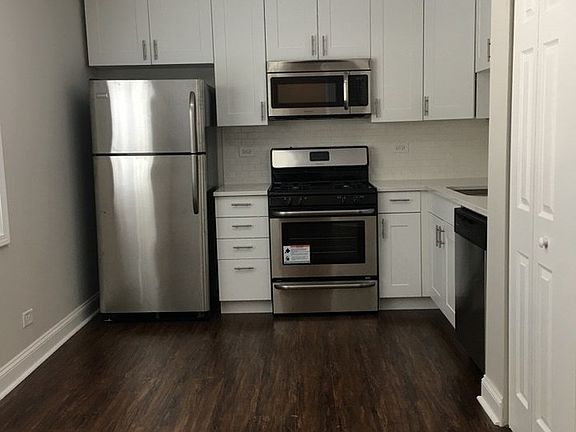 5th image of 1555 McKool Ave