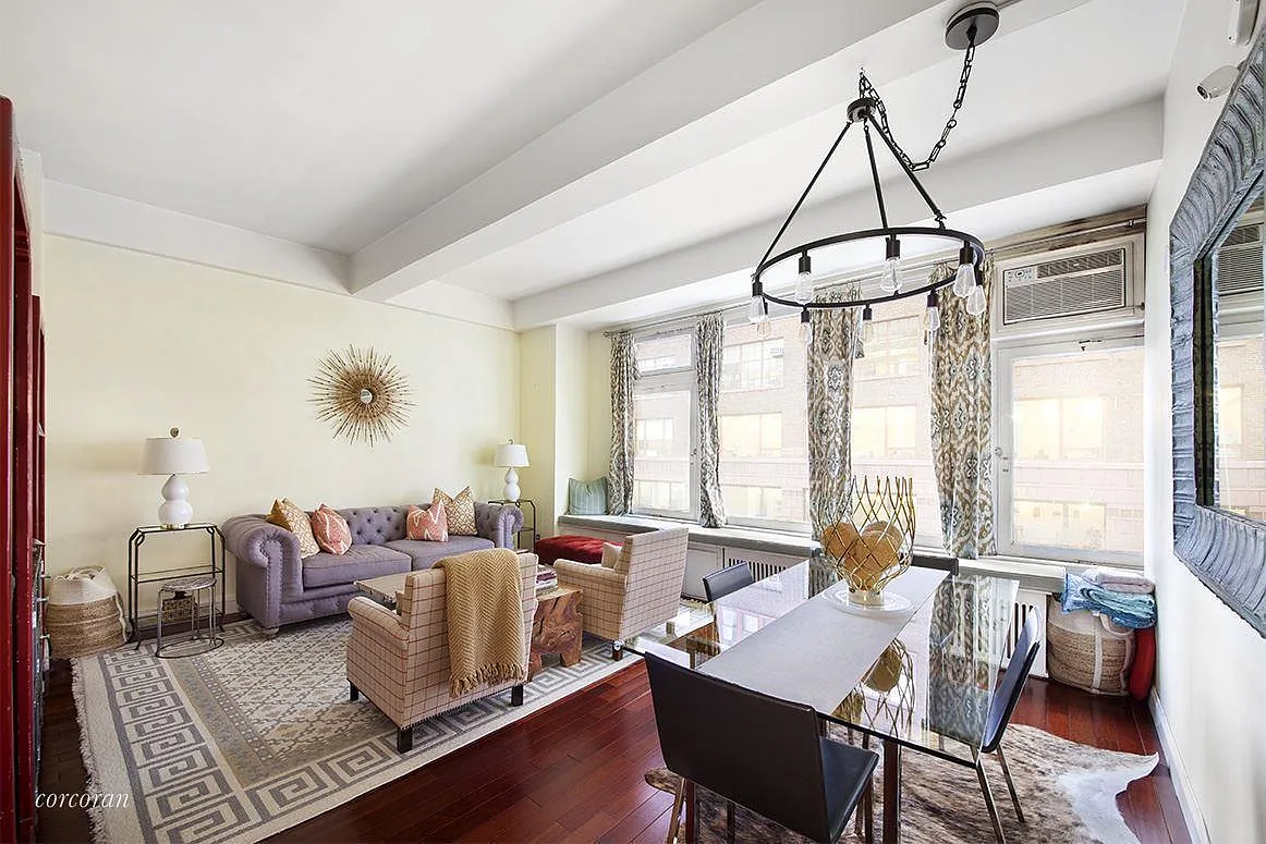 425 Park Ave S APT 3D photo 1