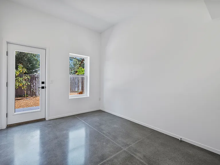 245 Roble Ave #251 — Photo 9