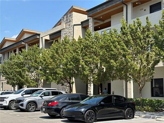 5th image of 8175 NW 104th Ave Unit 22