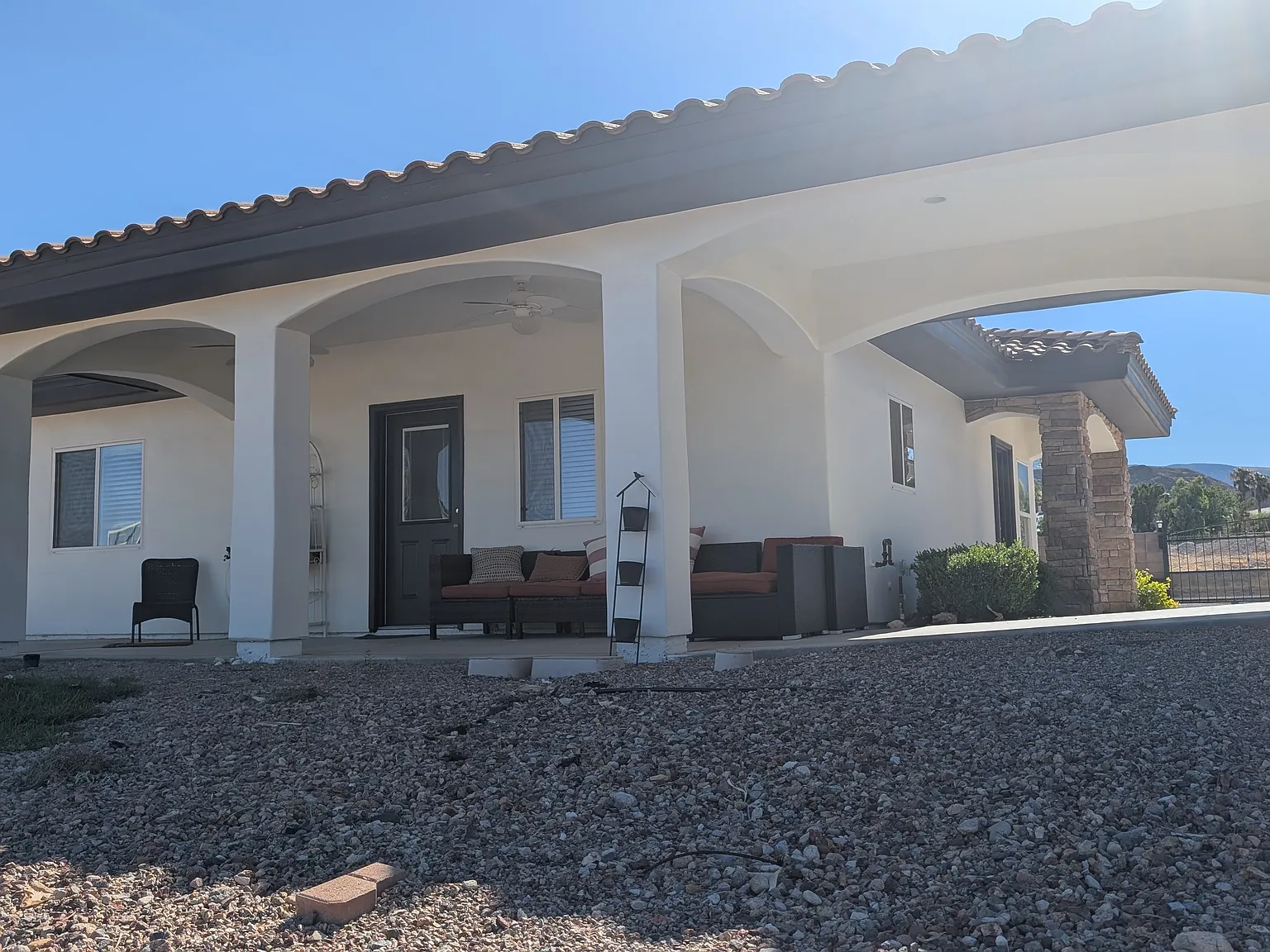 2 bed, 1200 sqft, $2,000 — Photo 1