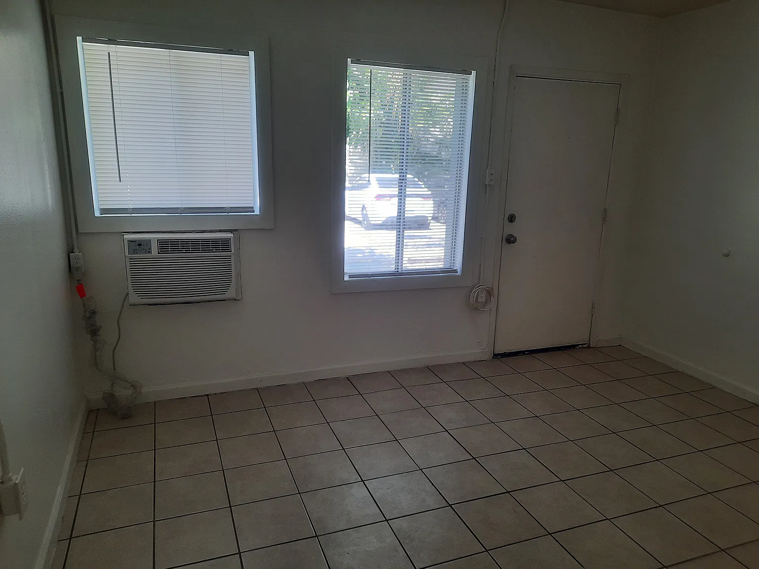 Studio, 310 sqft, $1,145 — Photo 2