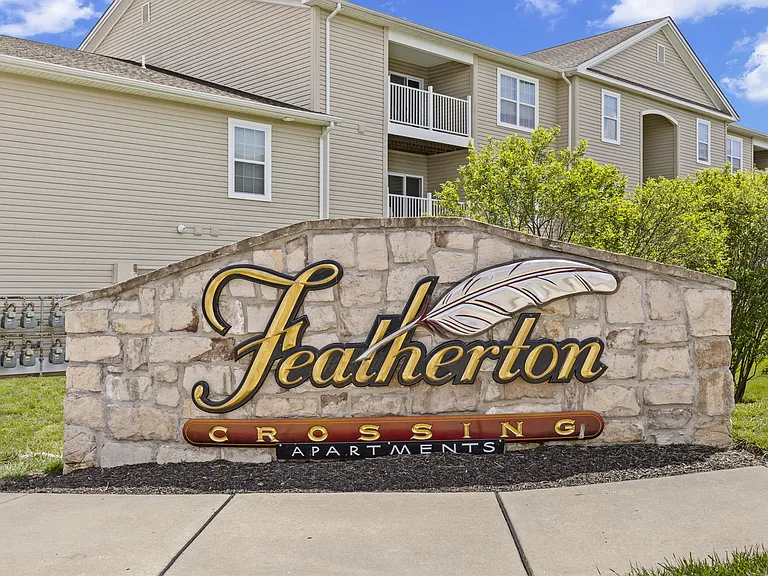 Featherton Crossing — Photo 24