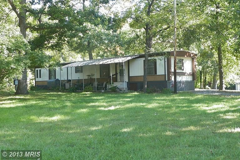 2nd image of 1580 Rock Cliff Dr