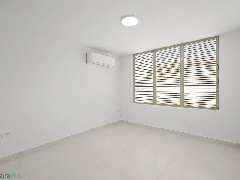 157 Jacintos Sabanera — Photo 20