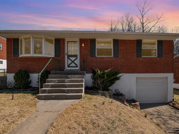 155 Valley View Dr, Southgate, KY 41071