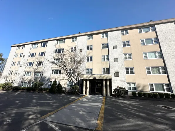 707 Mix Avenue APT 47, Hamden, CT 06514