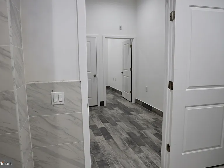 1231 Vine St #1 — Photo 26