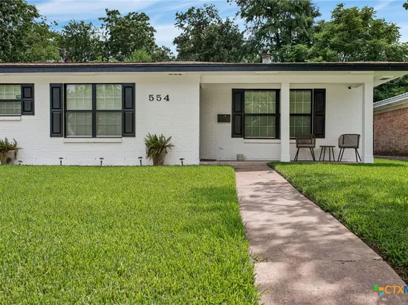 554 Brookhollow Dr, Port Lavaca, TX 77979