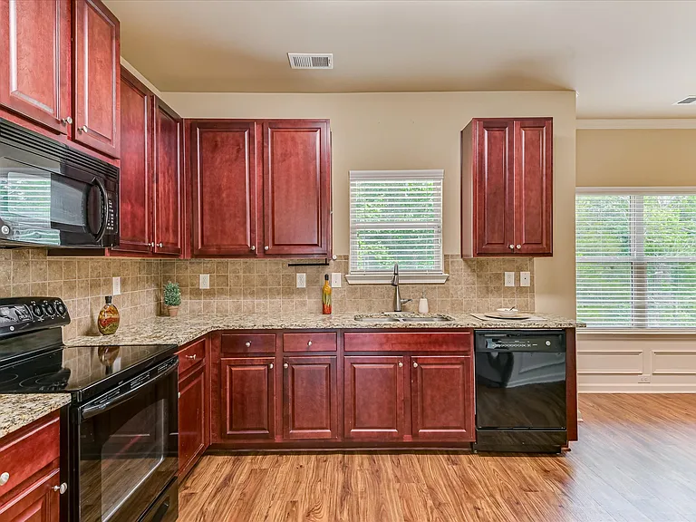 2073 Willhaven Dr — Photo 29