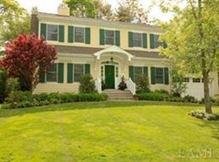 2 Bansom Ave, Scarsdale, NY 10583