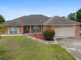 52 Charleston Ct, Midway, GA 31320