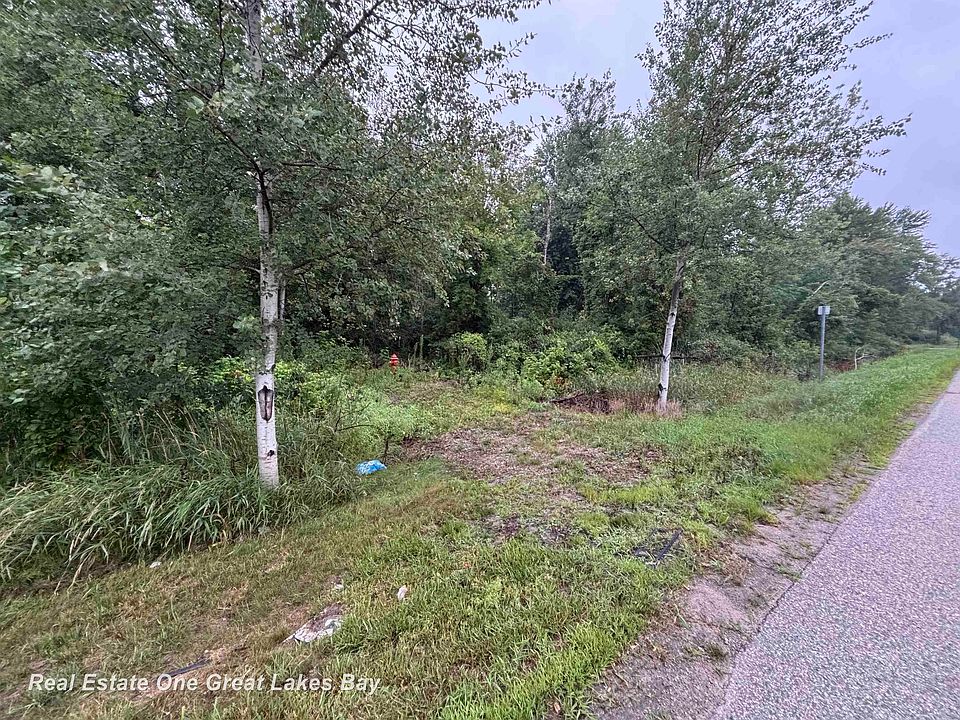 2nd image of 0 Huron Rd N