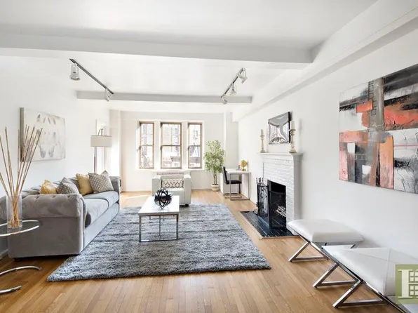 45 Christopher Street image 1 of 7