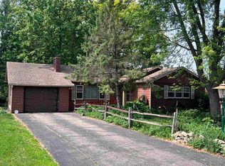 3030 Karen St, Dubuque, IA 52001