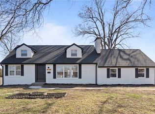 11111 W 49th Ter, Shawnee, KS 66203