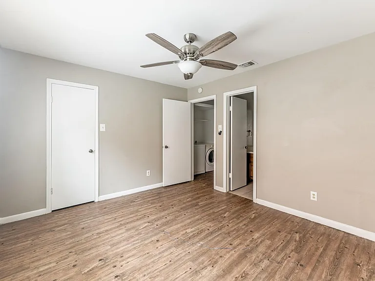 2404 Sycamore Ave #B2 — Photo 23