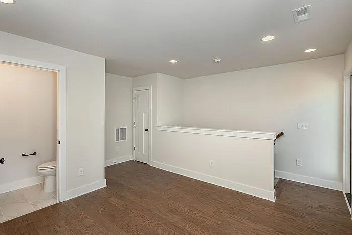 2319 Rozzelles Ferry Rd — Photo 17