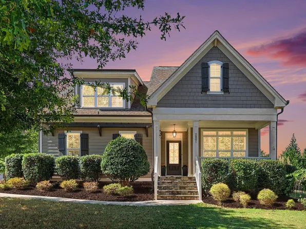2801 Greenbank Mill Dr, Fuquay Varina, NC 27526
