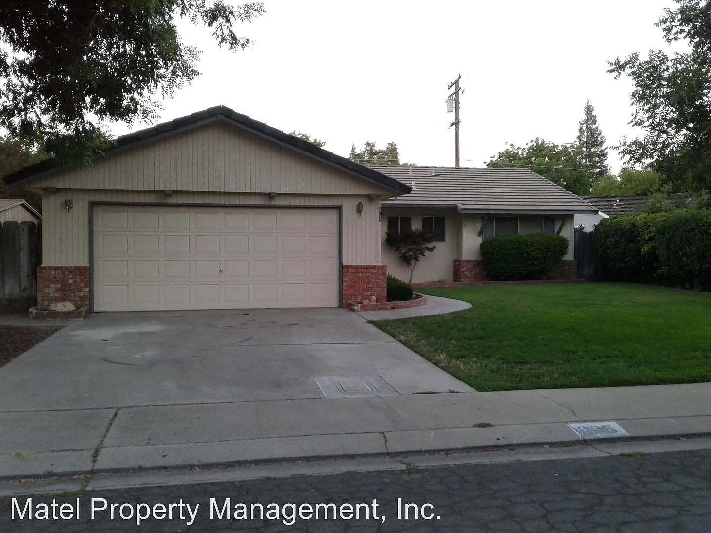 905 Kevin Ct photo 1