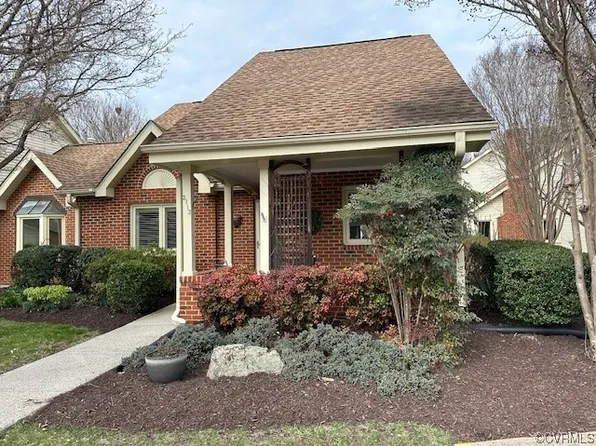 3113 Lake Village Dr, Richmond, VA 23235