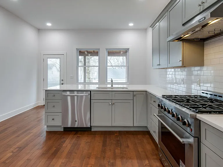 1116 N 5th St — Photo 3