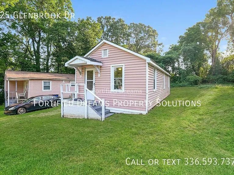 625 Glenbrook Dr — Photo 2