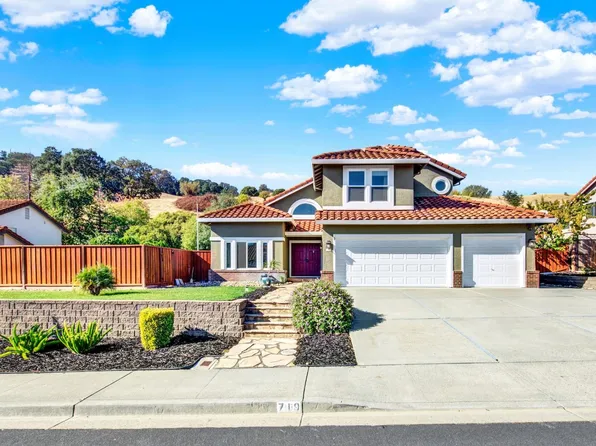 719 Rambleton Drive, Vacaville, CA 95688