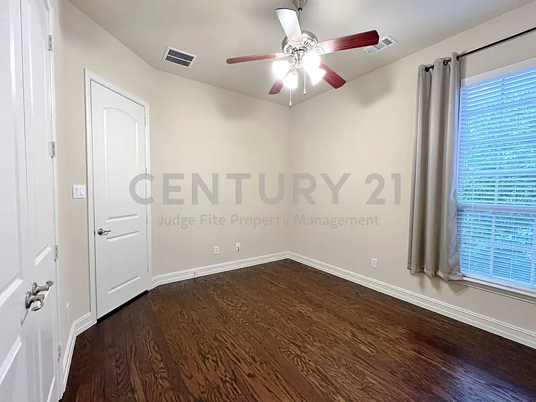 12481 Pleasant Hill Ln — Photo 29