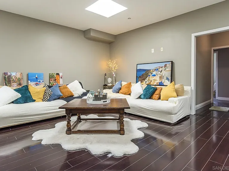 4741 Point Loma Ave #201 — Photo 29