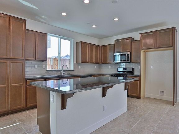 4th image of 1500 Panther Ct