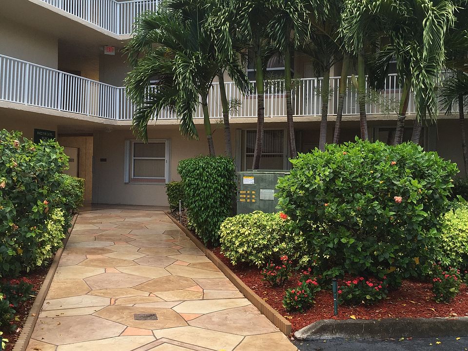 1st image of 10422 NW 24th Pl APT 106