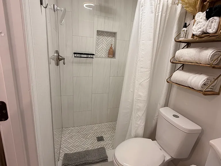 5266 9th Ave N #1 — Photo 8
